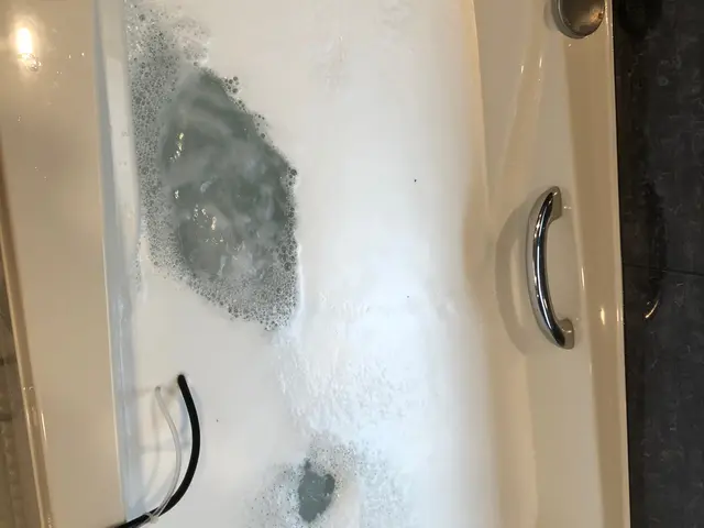 【お風呂の給湯器追い炊き排水管洗浄】サービスの画像