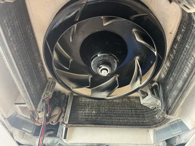 業務用埋め込み4方向のみ対応可能になります。サービスの画像