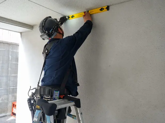 材料は長持ちする二重管を使用、ネジ一本から日本製にこだわり、目立たない配管工事！サービスの画像