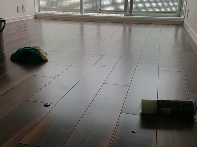 【業歴30年の経験実績】女性スタッフ同行OK！プロの洗い屋/美装工事    関西サービスの画像