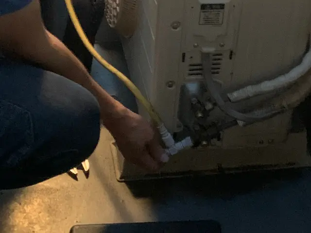 エアコンガス補充サービスの画像