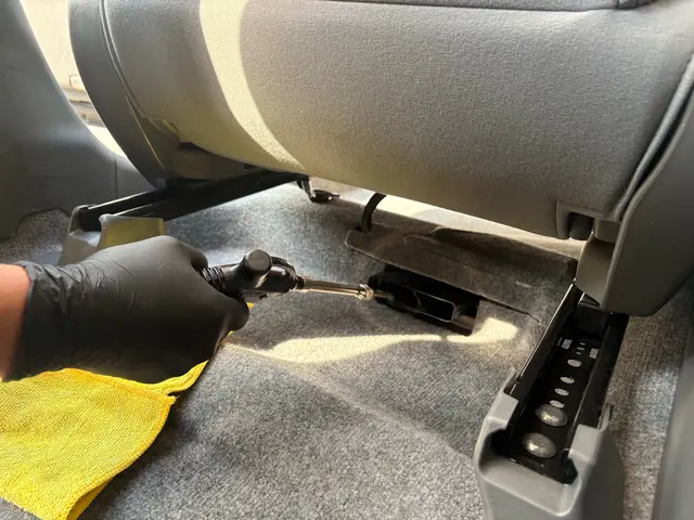 【年末大掃除したいですよね！？】専門店ならではの車内のクリーニングで車内スッキリサービスの画像