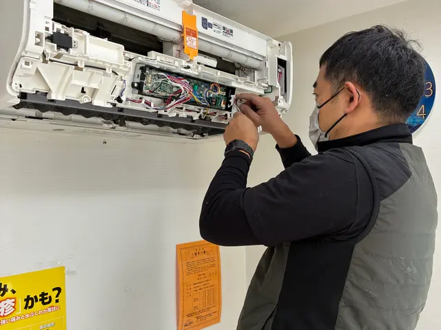 経験10年。非喫煙者。子供とペットに配慮した1児のパパが丁寧に対応。抗菌コート付サービスの画像