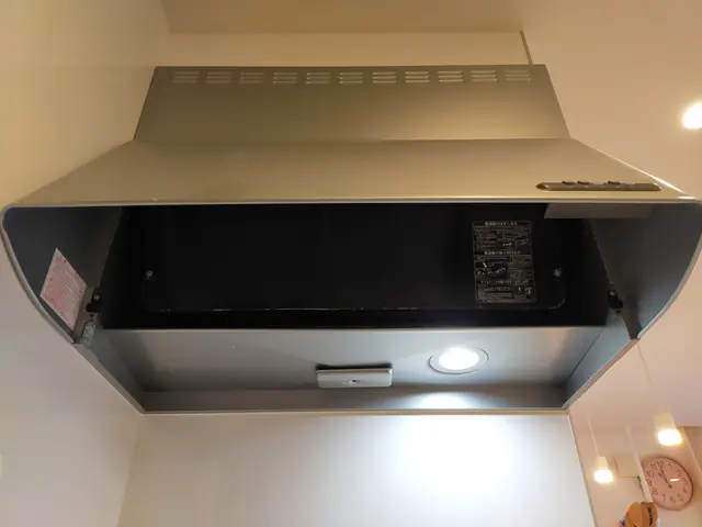 ベタベタ油汚れ…見て見ぬふりしてませんか？そんな油汚れおまかせください！サービスの画像