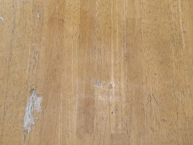 経験4年の実績！大手不動産会社も信頼する床の傷・黒ずみ完全修復サービスサービスの画像