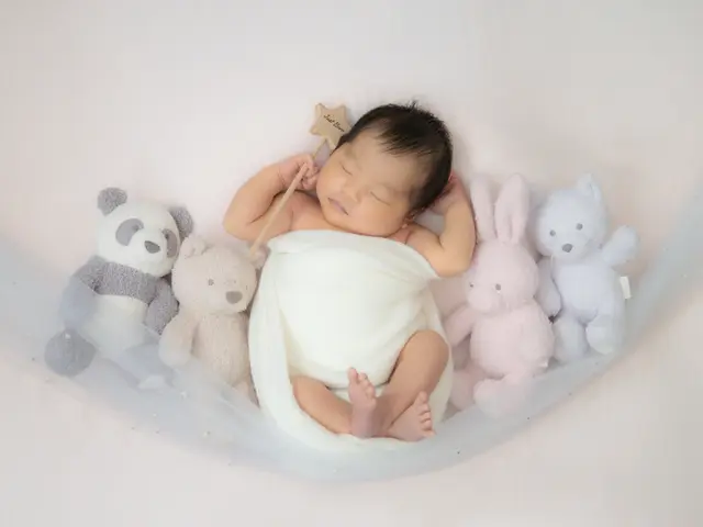 【今だけ家族ショットプレゼント】赤ちゃんのペースを大切にするニューボーンフォト