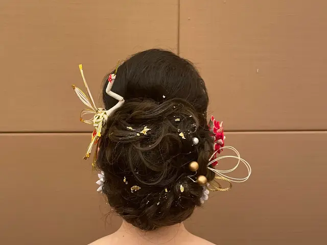 ［美容師歴35年以上］◉自髪結いも可能まずは「お問い合わせ」ください！