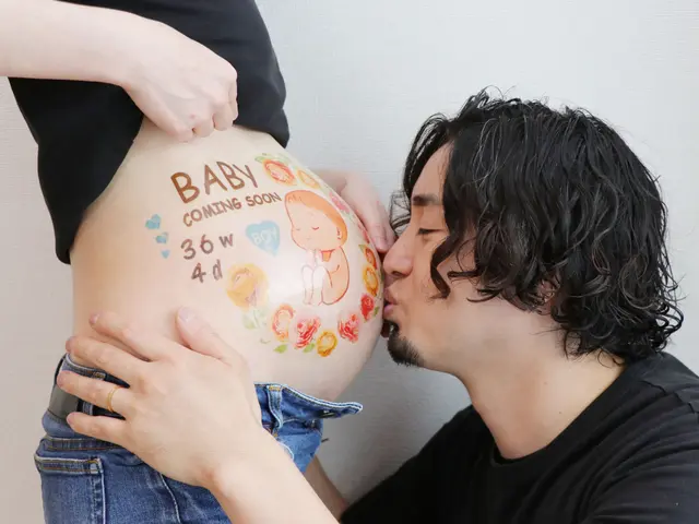 【女性カメラマン】自宅や公園でのマタニティフォトはステキに自然な表情を撮影します