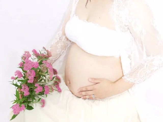 【女性カメラマン】自宅や公園でのマタニティフォトはステキに自然な表情を撮影します