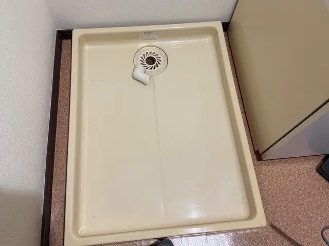 『水道局指定工事店』　洗濯パン、防水パン交換承ります。サービスの画像