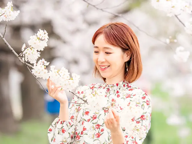 女性カメラマンが自然体なプロフィール写真・SNS用宣材写真撮影します◎