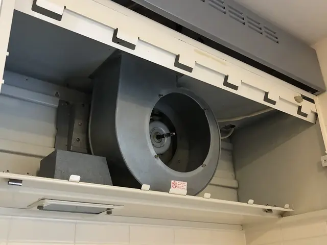 いや～な油汚れ...プロに任せてみませんか？！◎親切・丁寧に対応◎顔が見える安心サービスの画像