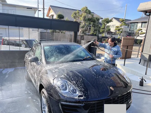 洗車のことならお任せ下さい！大切な愛車をピカピカにいたします！土日祝大歓迎！サービスの画像