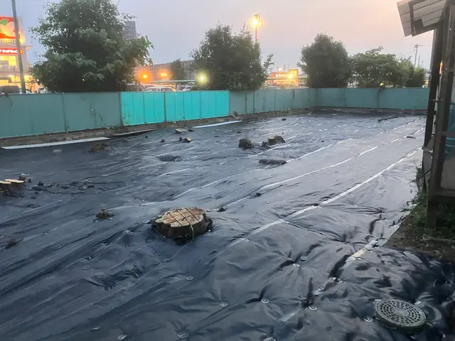 防草シート施工サービスの画像