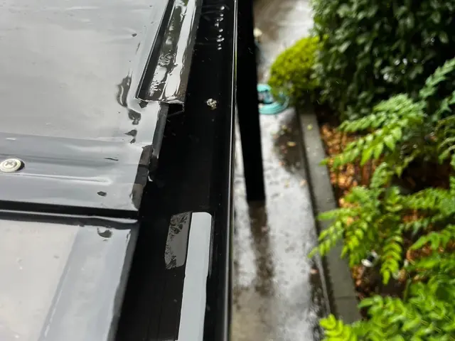 作業外注一切なし！女性スタッフ同行OK◎損害保険加入済み！駐車場代は当店が負担サービスの画像