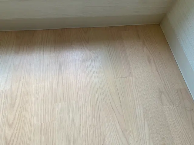 ◆14年の経験と2万件以上の実績◆あなたのフローリングや扉をプロが蘇らせます！サービスの画像