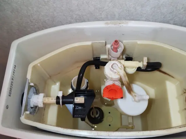 【水道局指定工事店】トイレの不具合を修理、詰まり対応。サービスの画像