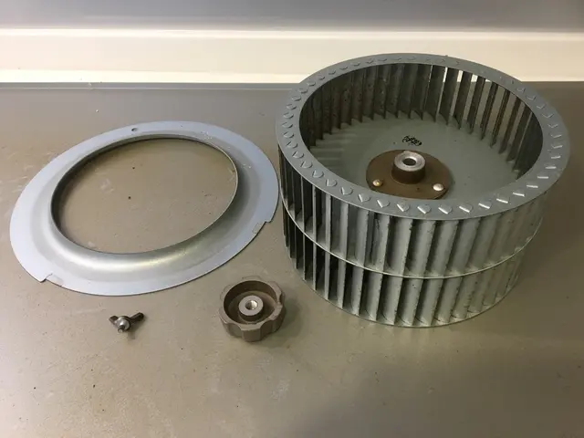 4点セットでお得に！汚れの気になる水廻りのお掃除はお任せ下さい！サービスの画像