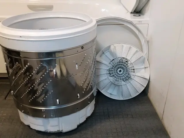 【岡山エリア】・洗濯機・洗濯槽クリーニング驚きのピカピカ洗濯槽。サービスの画像