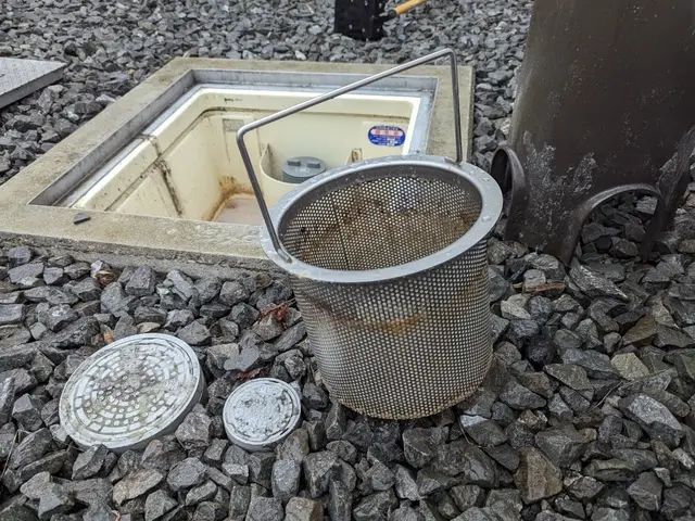 ✯アワード受賞店舗✯グリストラップ徹底洗浄！トラップ内の汚泥、臭いをスッキリ除去サービスの画像