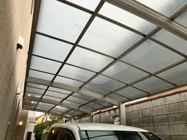 ★カーポートクリーニング★ 高所作業・塗装工事業者/高圧洗浄のプロが綺麗にしますサービスの画像