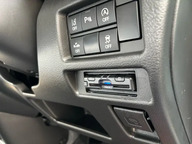 【カーナビ専門店】☆関西エリア☆電装品取り付け専門店の当店にお任せ下さい！！サービスの画像