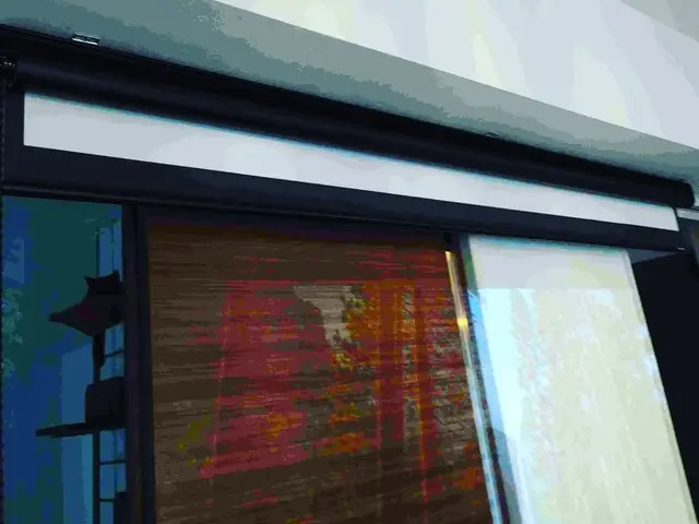 大型映像で自宅が映画館に！スクリーンの取付承ります。外注なし 電動スクリーン可サービスの画像