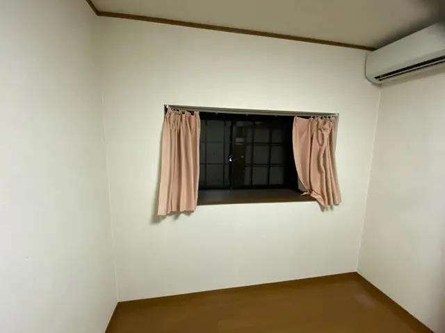 壁の穴、凹み、ペット傷では口コミ数、評価全国1位！お任せ下さい大阪市から伺いますサービスの画像