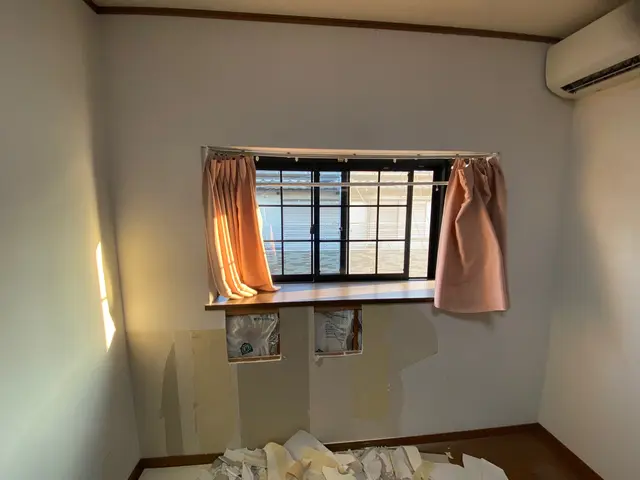 壁の穴、凹み、ペット傷では口コミ数、評価全国1位！お任せ下さい大阪市から伺いますサービスの画像