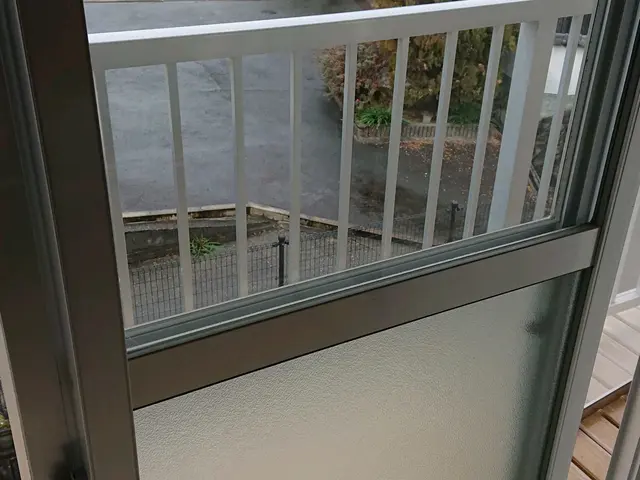 【 業歴30年の経験実績 】女性スタッフ同行OK！  プロの窓サッシクリーニングサービスの画像