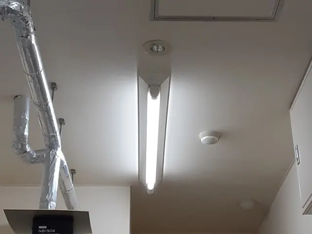 青森県限定！照明の取付サービスの画像