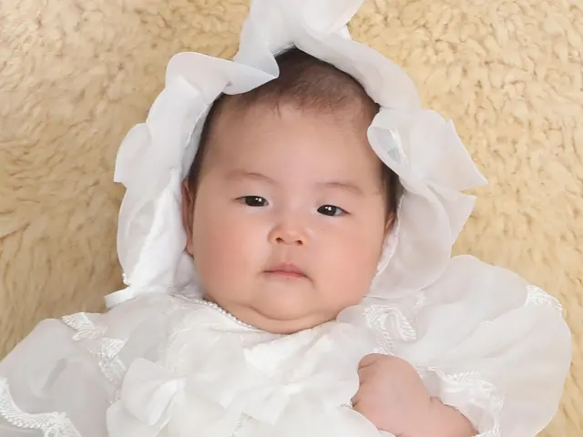赤ちゃんの撮影ならおまかせください！神戸市優秀技能者表彰のベテランが監修します！サービスの画像