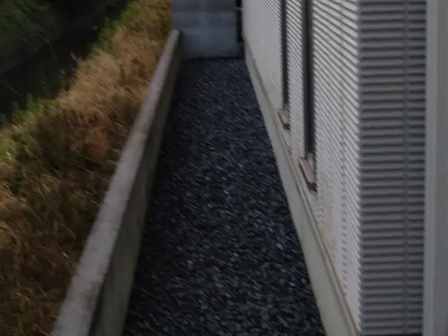 砂利敷きお任せください。。料金表はあくまで目安です。複数であれば値引します。サービスの画像