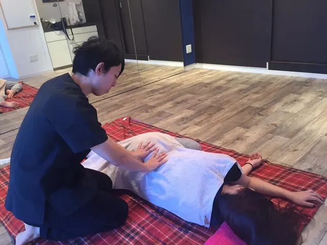 有資格者による安心施術！指圧とストレッチを組み合わせたオリジナルマッサージです。サービスの画像