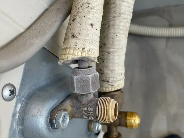 作業外注一切なし◎訪問時の駐車場代は当店が負担！損害保険加入済み！サービスの画像