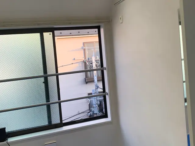 【口コミ数1位壁紙専門店】壁紙はクリーニングと塗替えで新品同様になりますサービスの画像