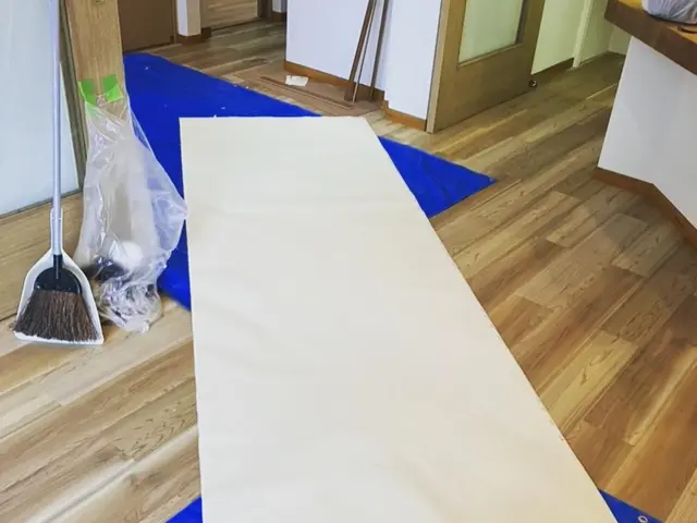 クロス剥がし、クロス張り替え作業承ります！サービスの画像