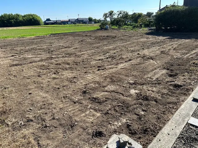 草刈りお困りの方、お任せください！長浜から請負います！サービスの画像