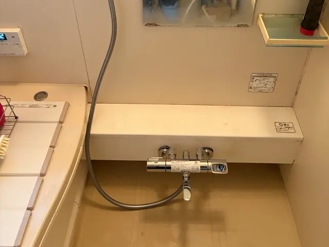 シャワーヘッド、シャワーホース交換！パッキン劣化、ホース亀裂などサービスの画像