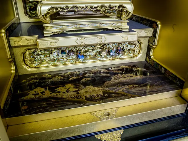 【創業昭和45年】☆年中無休☆熟練の技術でお仏壇を美しく仕上げます。お預かり専門サービスの画像