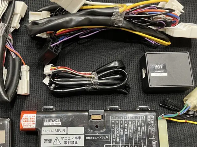 国産車両エンジンスターターの持ち込み品出張取り付けサービスの画像