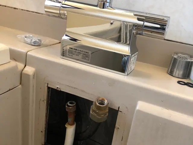 メーカー各種浴室水栓交換〔取り付け交換後一年間の漏水保証付き〕既存廃棄無料サービスの画像