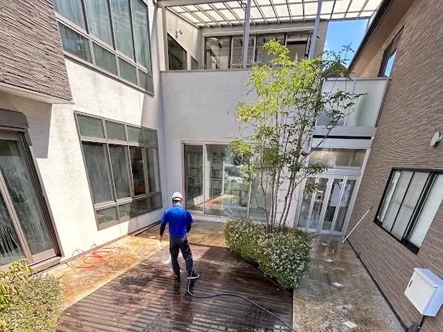 プロの技術でご満足いただけるように心を込めて作業いたしますサービスの画像