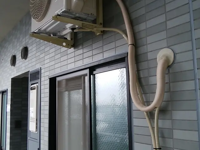 エアコン回収無料！非喫煙者が伺います外した配管やナットは回収しますサービスの画像