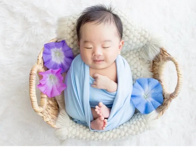 ご自宅で安心♪赤ちゃんの小さな一瞬を残す♡関西出張ニューボーン＆ご家族フォトサービスの画像