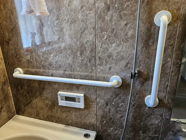 手摺取付お任せください！サービスの画像