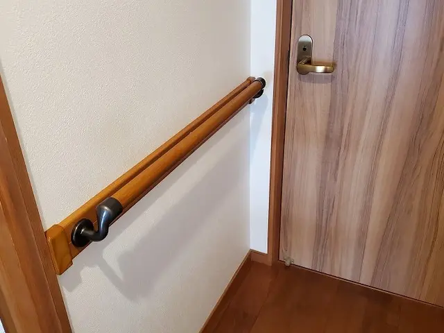 手摺取付お任せください！サービスの画像