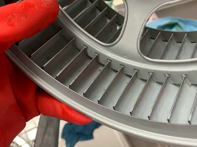 とにかく一生懸命に、丁寧に！自社スタッフが責任を持って対応します！サービスの画像