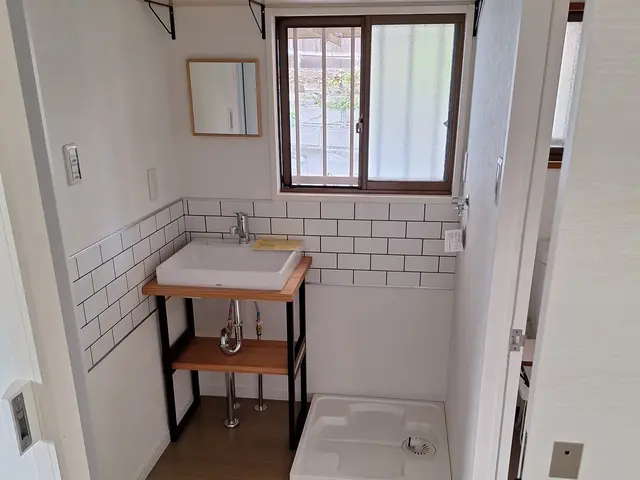 畳のお部屋をフローリングに変えて気分一新！お掃除も楽々に！サービスの画像