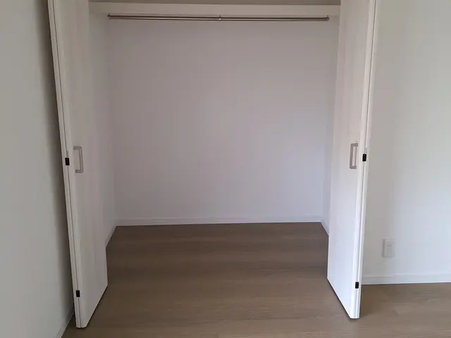 畳のお部屋をフローリングに変えて気分一新！お掃除も楽々に！サービスの画像